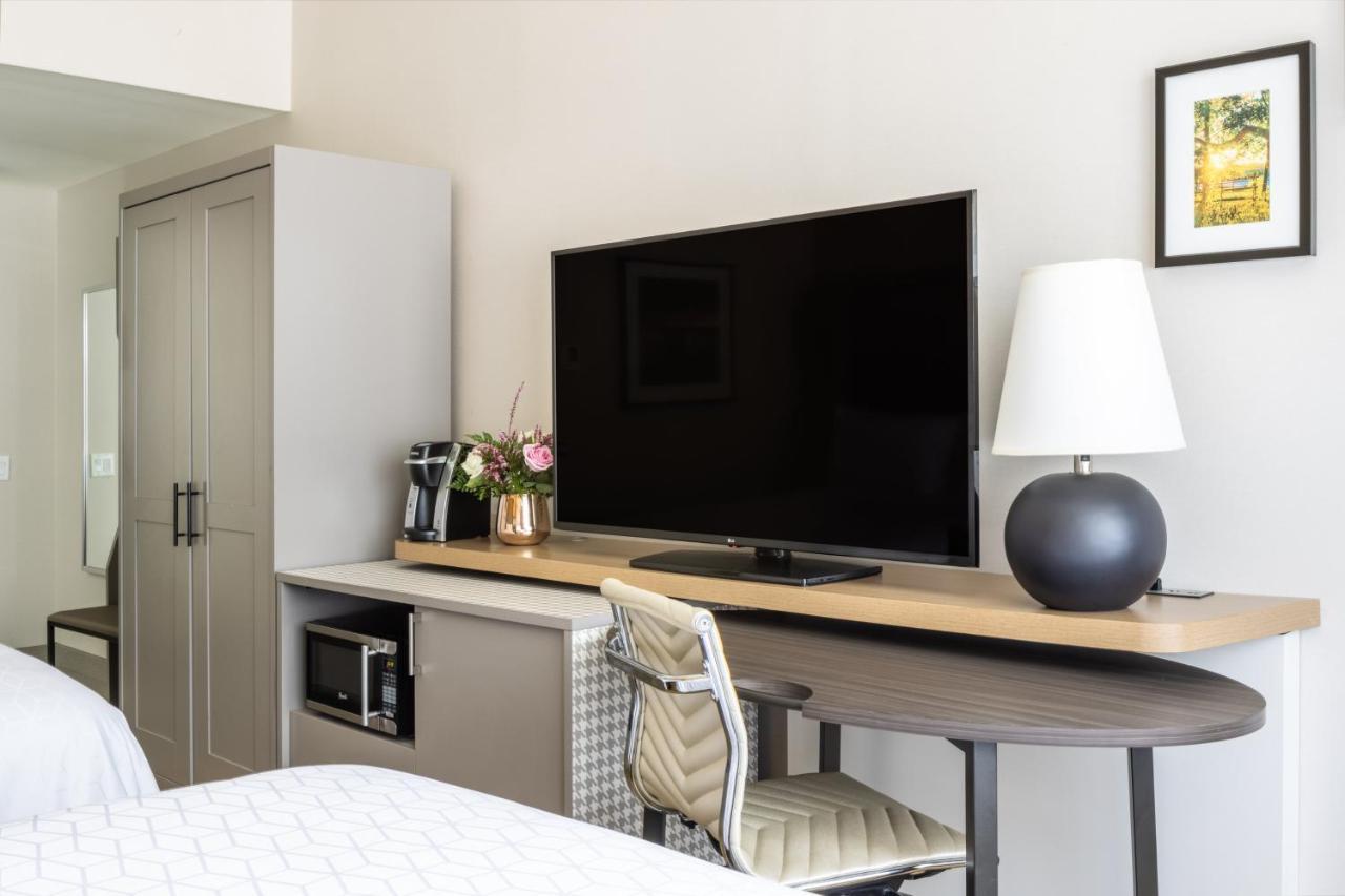 Holiday Inn - Long Island - Islip Arpt East By Ihg Holtsville Екстериор снимка