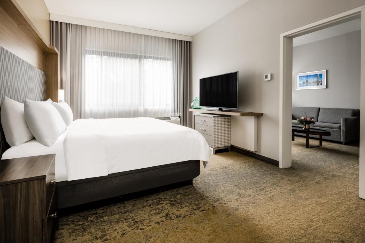 Holiday Inn - Long Island - Islip Arpt East By Ihg Holtsville Екстериор снимка