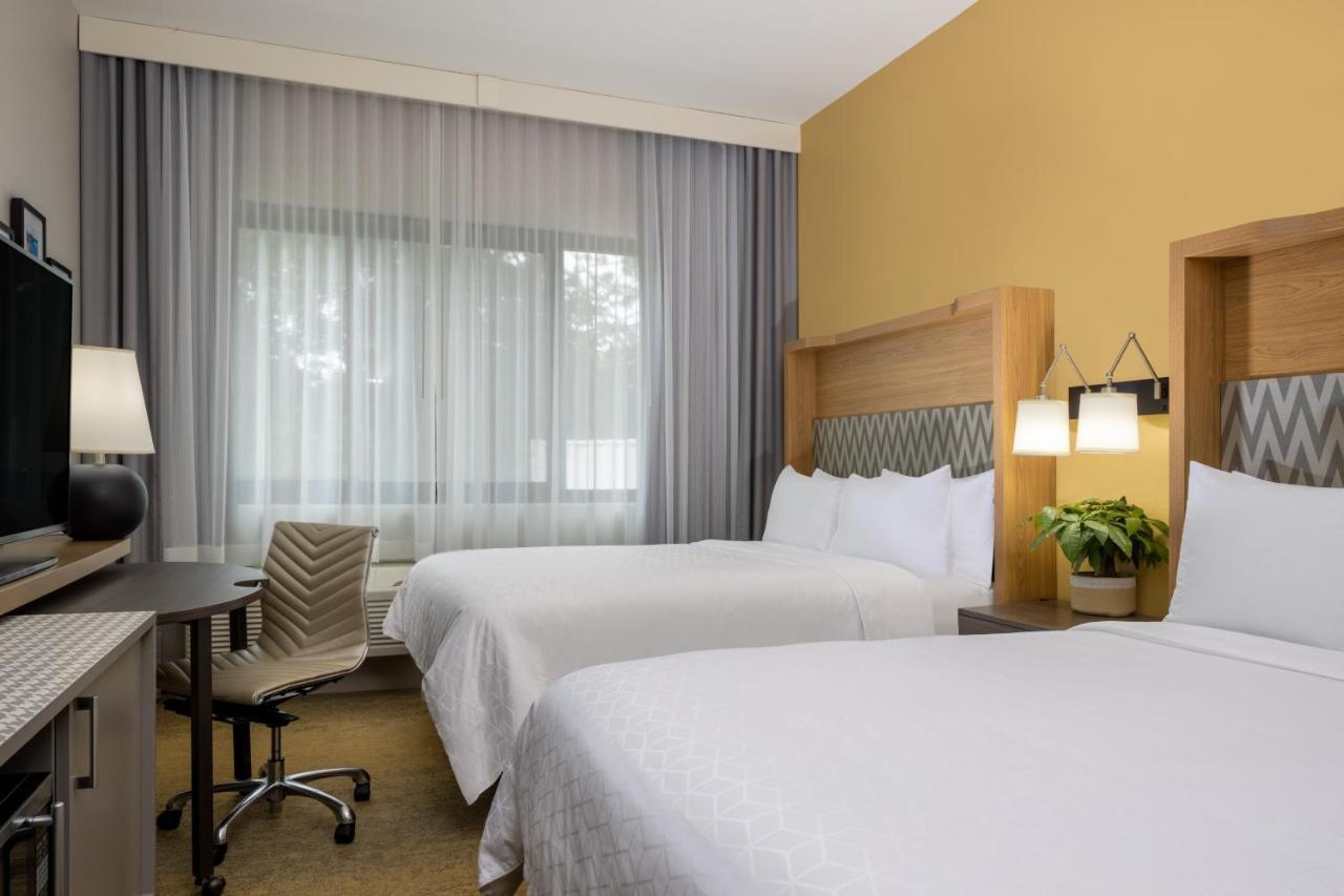 Holiday Inn - Long Island - Islip Arpt East By Ihg Holtsville Екстериор снимка