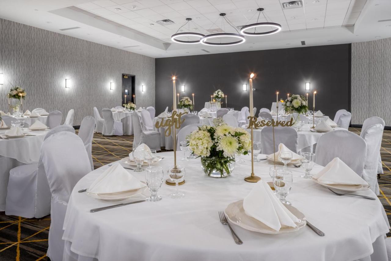 Holiday Inn - Long Island - Islip Arpt East By Ihg Holtsville Екстериор снимка